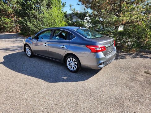 Used 2019 Nissan Sentra SV image 9