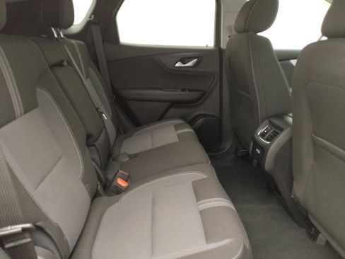 Used 2024 Chevrolet Blazer LT w/ Convenience Package FWD image 19