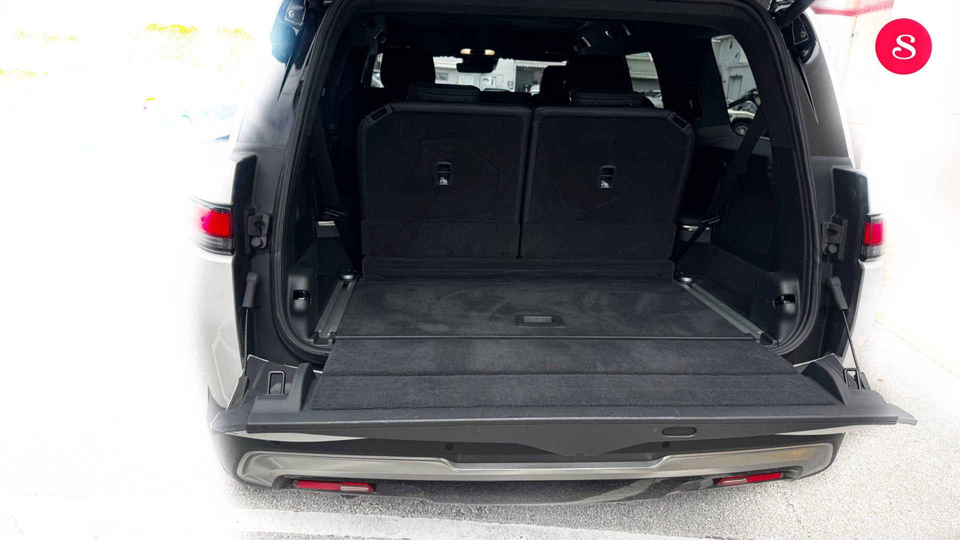 Used 2024 Rivian R1S Adventure Quad AWD/4WD image 6