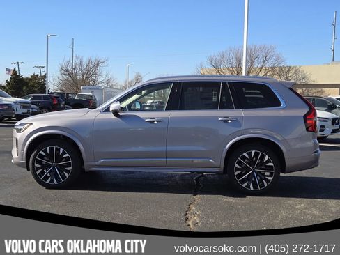 Used 2026 Volvo XC90 B6 Plus w/ Protection Package Premier AWD/4WD image 3