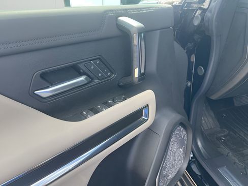 New 2026 GMC Hummer EV 4x4 Crew Cab image 25