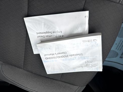 Used 2021 Chevrolet Silverado 2500 LT w/ Fleet Comfort Package image 16