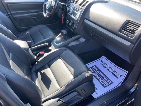 Used 2010 Volkswagen Jetta SE image 14