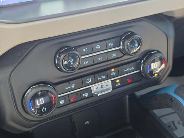Used 2024 Ford Bronco Wildtrak AWD/4WD image 28