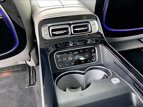 Certified 2022 Mercedes-Benz Maybach S 580 4MATIC image 25