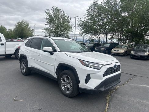 Used 2024 Toyota RAV4 LE image 2