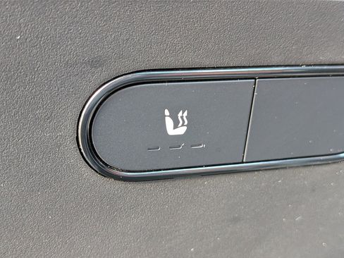 Used 2024 Mercedes-Benz Sprinter 2500 image 23