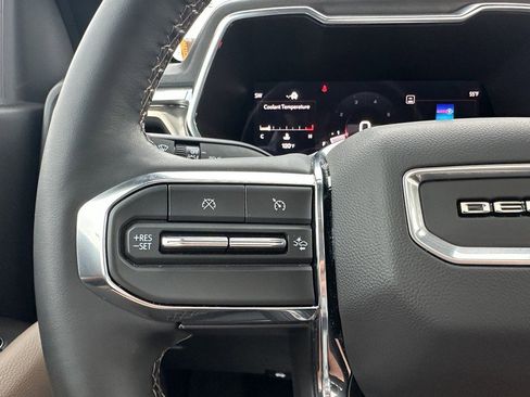 Used 2025 GMC Canyon Denali image 24