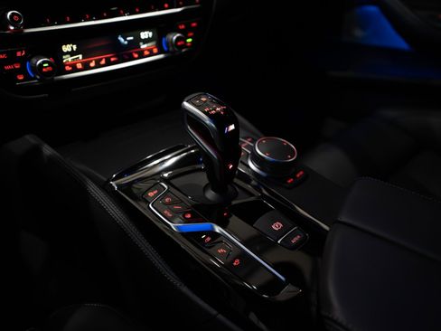 Used 2020 BMW M5 w/ Executive Package image 25
