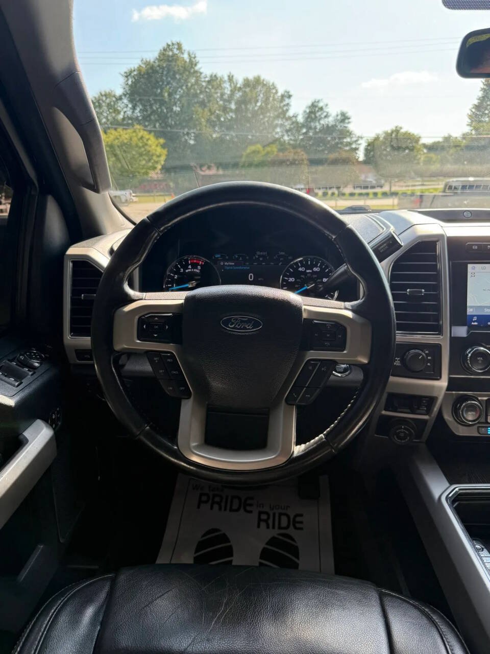 Used 2021 Ford F250 Lariat w/ Lariat Ultimate Package AWD/4WD image 29