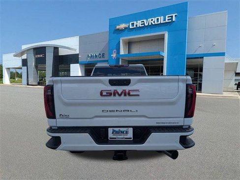 New 2025 GMC Sierra 2500 Denali w/ Denali Reserve Package image 6