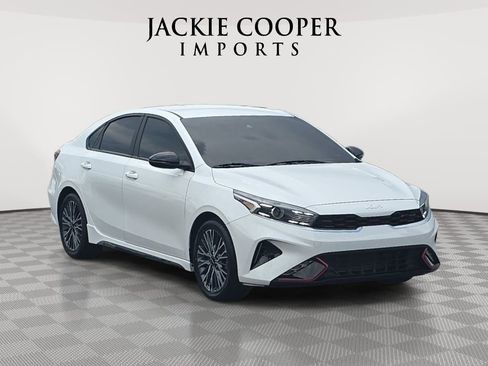 Used 2023 Kia Forte GT-Line FWD image 3