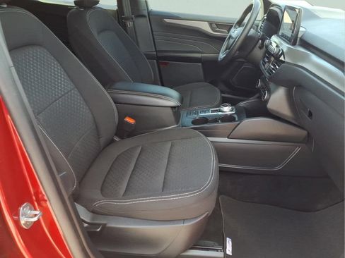 Used 2025 Ford Escape Active FWD image 12