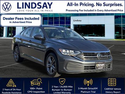Used 2023 Volkswagen Jetta SE w/ Panoramic Sunroof Package