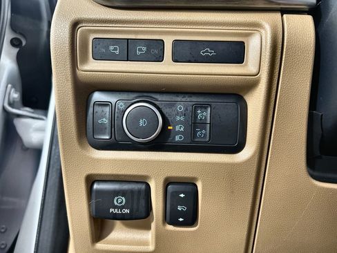 Used 2022 Ford F150 Lariat w/ Equipment Group 502A High AWD/4WD image 19