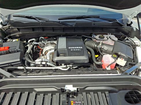 Used 2025 GMC Sierra 1500 AT4 w/ Technology Package AWD/4WD image 34