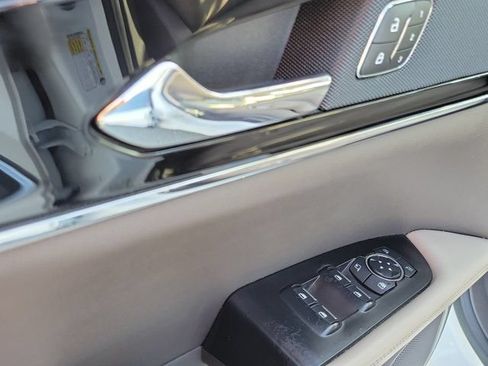 Certified 2022 Lincoln Nautilus FWD w/ Premium Package image 22