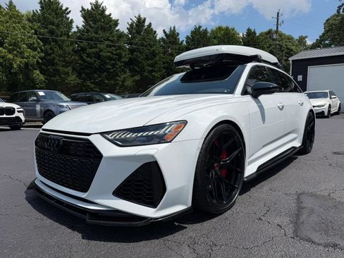 Used 2022 Audi RS 6 AWD/4WD image 2