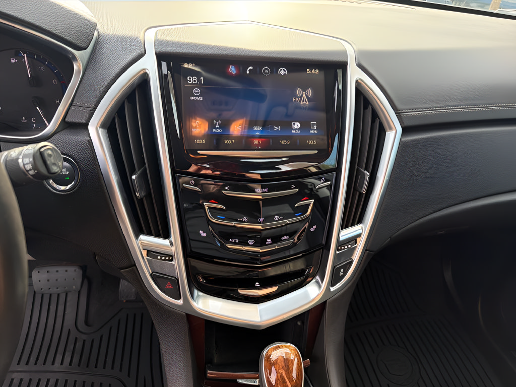 Used 2015 Cadillac SRX Performance w/ Driver Awareness Package FWD image 24