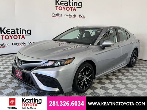 Certified 2024 Toyota Camry SE FWD image 10