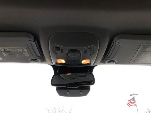 Used 2016 Jeep Renegade Limited AWD/4WD image 28