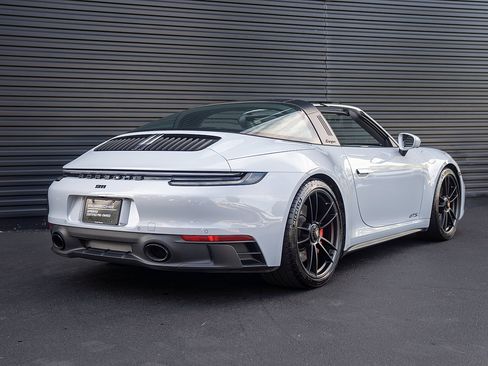 Certified 2023 Porsche 911 Targa 4 GTS AWD/4WD image 30