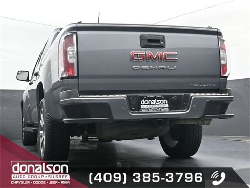 Used 2021 GMC Canyon Denali image 16