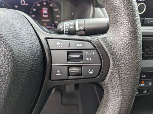 Used 2023 Honda Accord LX image 33