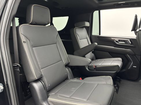 New 2026 GMC Yukon XL Elevation w/ Elevation Premium Package AWD/4WD image 43