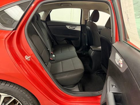 Used 2023 Kia Forte LXS w/ LXS Technology Package image 13