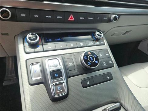 Used 2025 Hyundai Palisade SEL AWD/4WD image 19