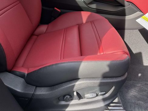 New 2026 Porsche Cayenne image 17