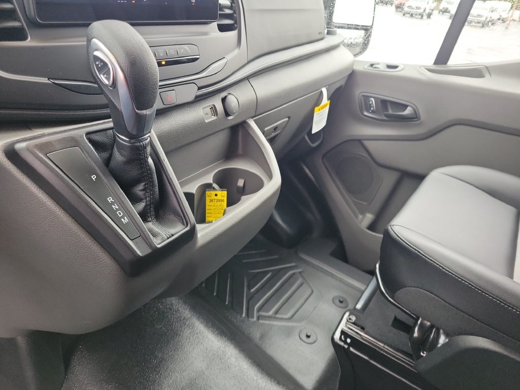 New 2026 Ford Transit 250 148 Medium Roof RWD image 32