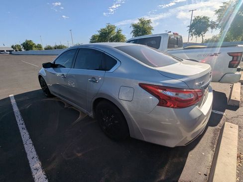 Used 2016 Nissan Altima 2.5 S w/ Power Driver Seat Package image 6