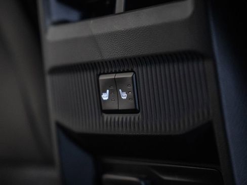 New 2026 Jeep Cherokee Overland image 33