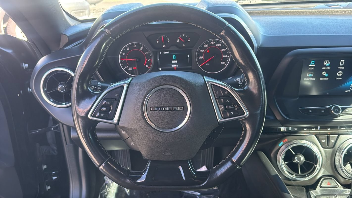 Used 2016 Chevrolet Camaro LT RWD image 18