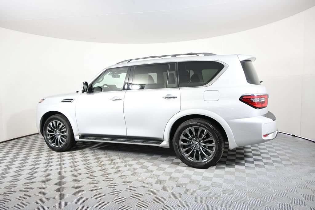 Used 2024 Nissan Armada Platinum w/ Captain's Chairs Package AWD/4WD image 3