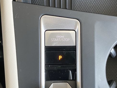 Certified 2026 Volkswagen Atlas SE AWD/4WD image 24