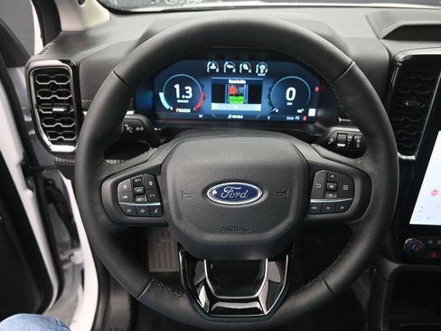 New 2025 Ford Ranger Lariat image 6