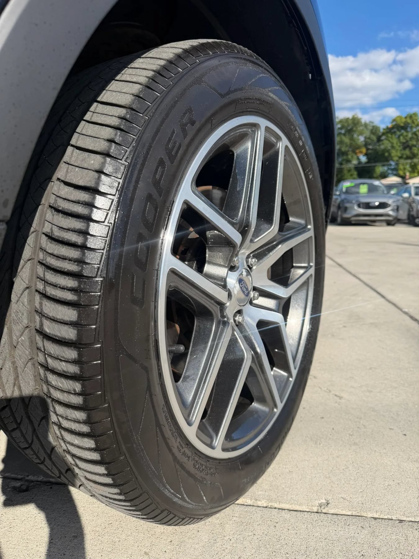 Used 2017 Ford Explorer Sport w/ Equipment Group 401A AWD/4WD image 8