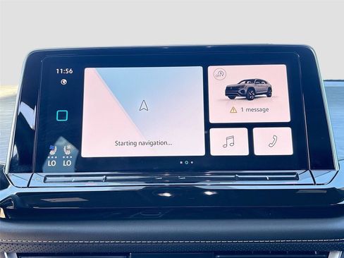 Used 2025 Volkswagen Atlas Cross Sport SE FWD image 14