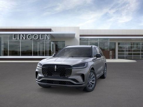 New 2025 Lincoln Aviator Premiere w/ Jet Appearance Package image 2