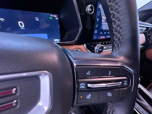 Used 2024 GMC Canyon AT4 w/ AT4 Premium Package image 20