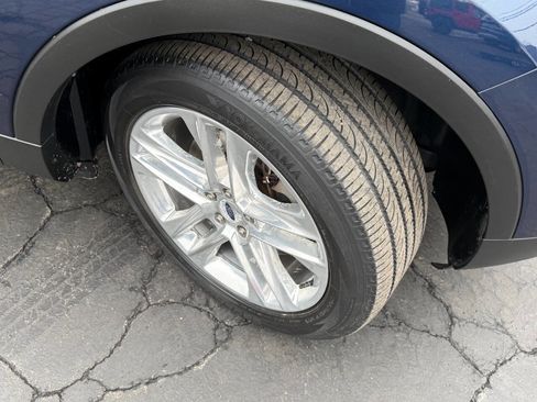 Used 2016 Ford Explorer XLT w/ Equipment Group 202A image 26