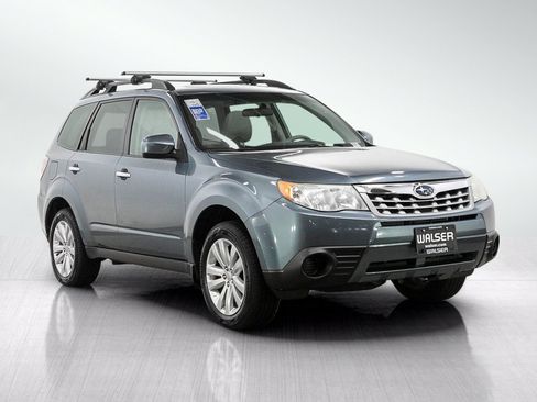 Used 2011 Subaru Forester 2.5X Premium w/ All-Weather Pkg AWD/4WD image 7