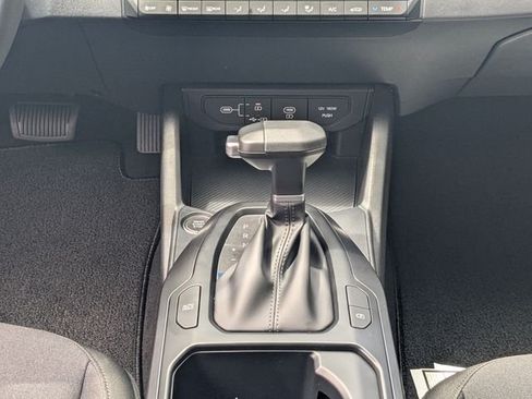 New 2026 Kia K4 FWD image 18