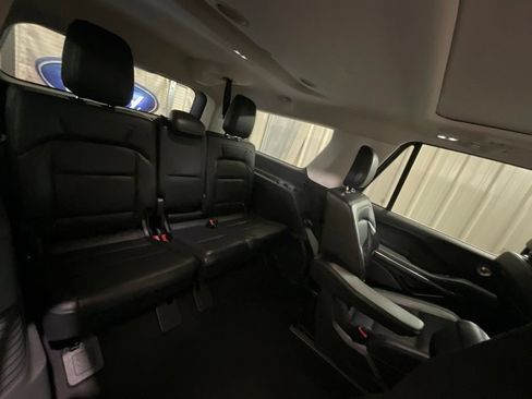Used 2025 Lincoln Navigator L Reserve AWD/4WD image 17
