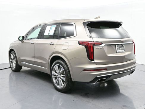Used 2022 Cadillac XT6 Premium Luxury image 5