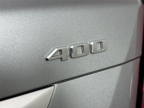 Used 2025 Cadillac XT5 Premium Luxury image 11