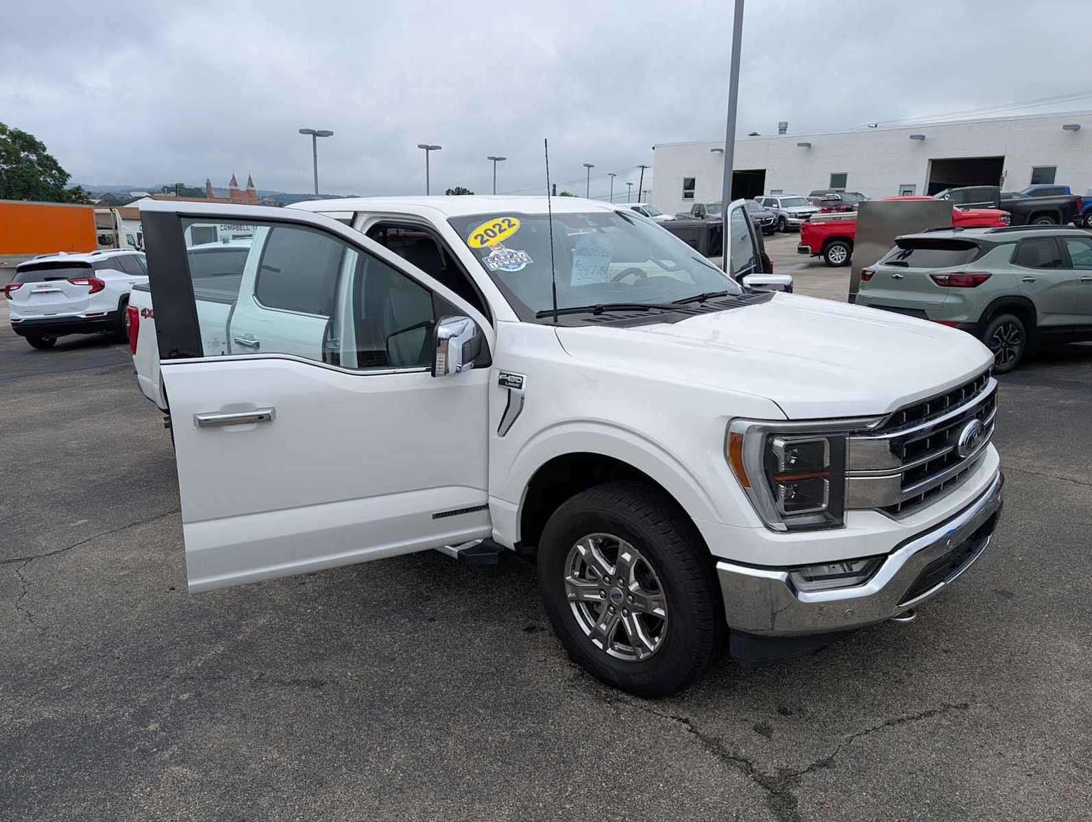 Used 2022 Ford F150 Lariat w/ Equipment Group 502A High AWD/4WD image 16